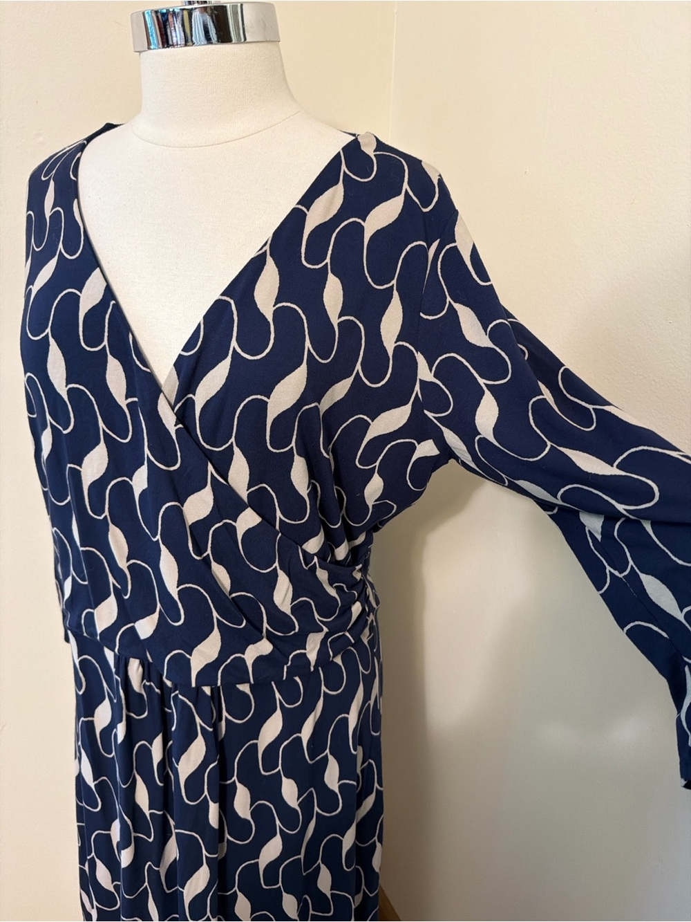 Boden Navy & Beige Patterned Surplice Viscose Jersey Dress 18L